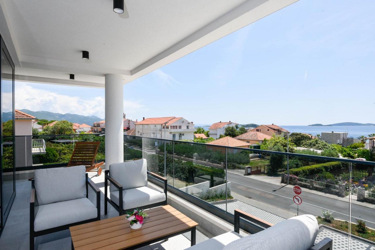 Sunny Day Luxury Holiday Apartments Оребич Екстер'єр фото