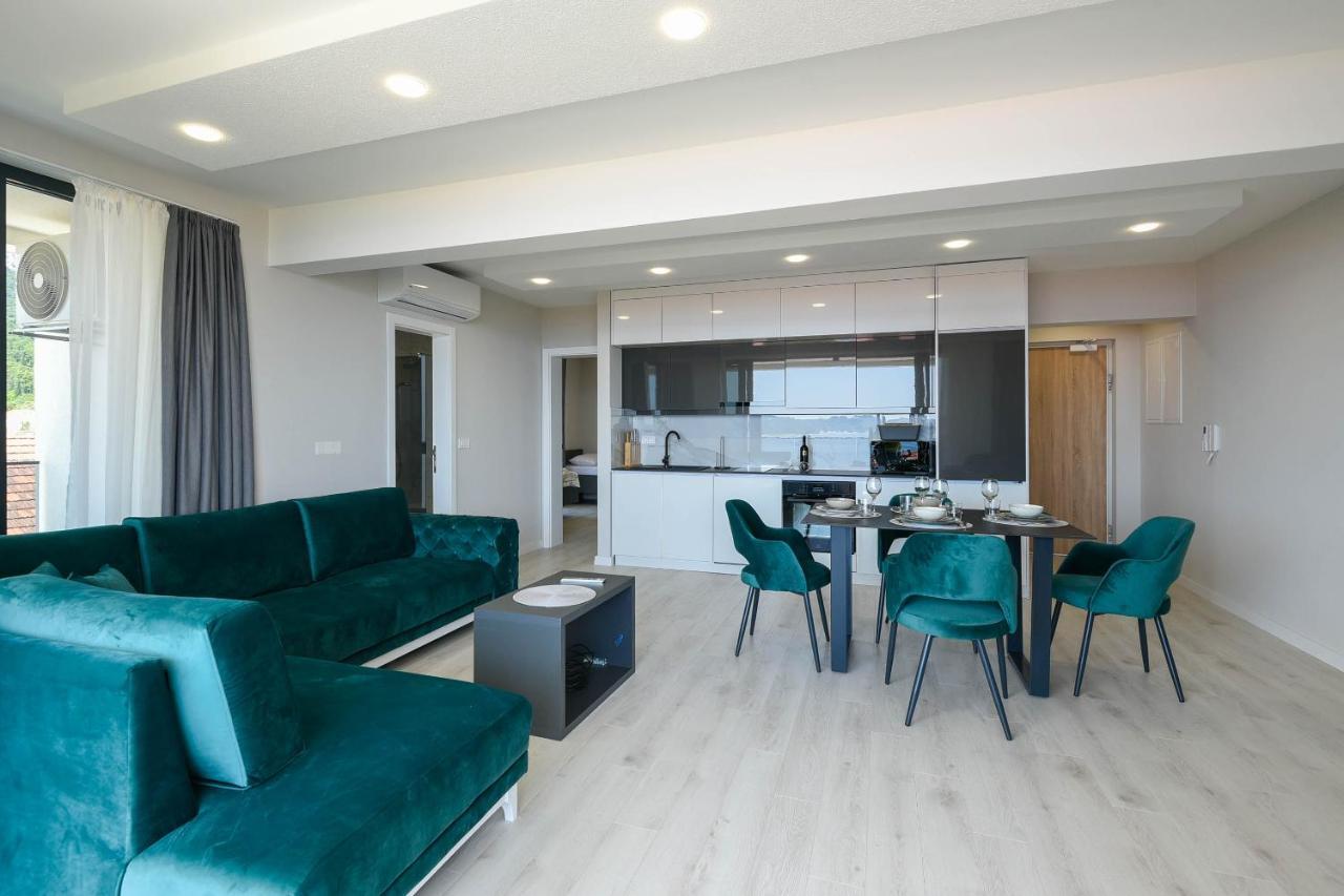 Sunny Day Luxury Holiday Apartments Оребич Екстер'єр фото