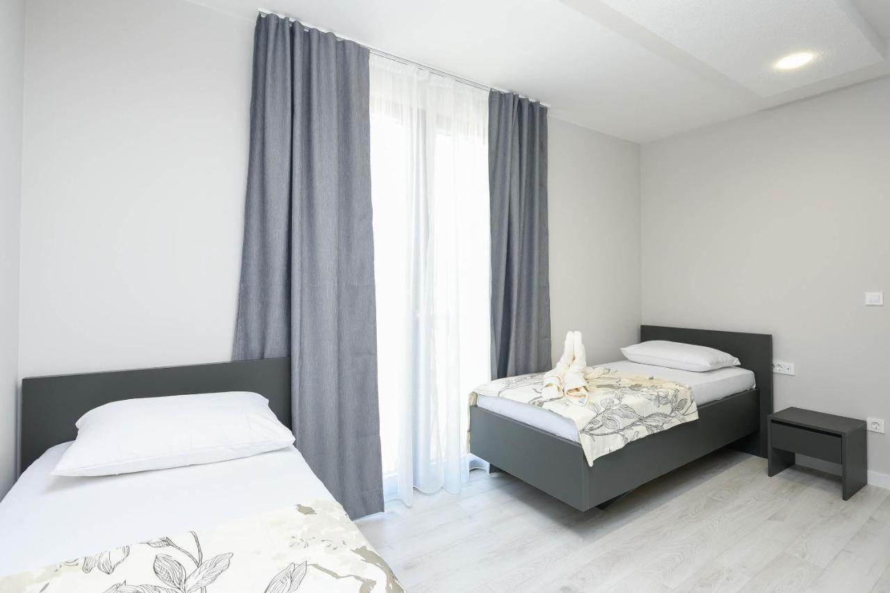 Sunny Day Luxury Holiday Apartments Оребич Екстер'єр фото