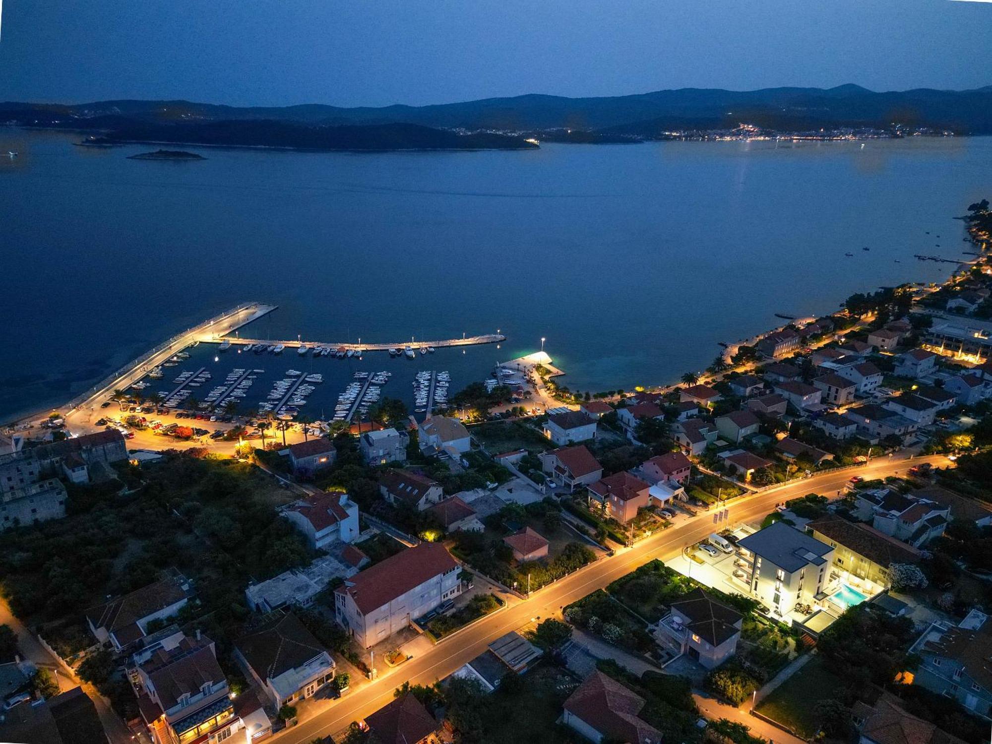 Sunny Day Luxury Holiday Apartments Оребич Екстер'єр фото